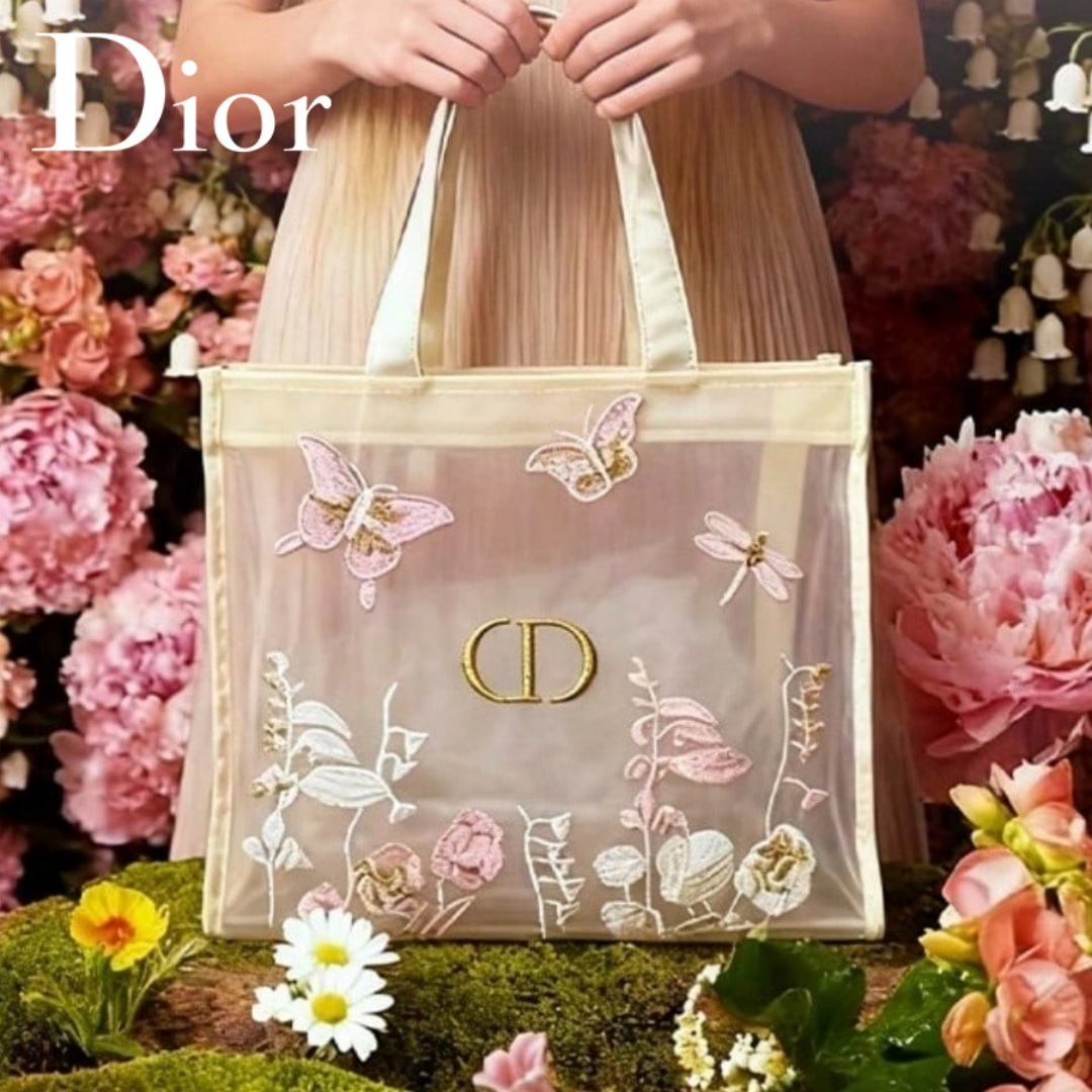 حقيبة كريستيان ديور الفاخرة شب - مراجعة Beauty Makeup Bag وسعره