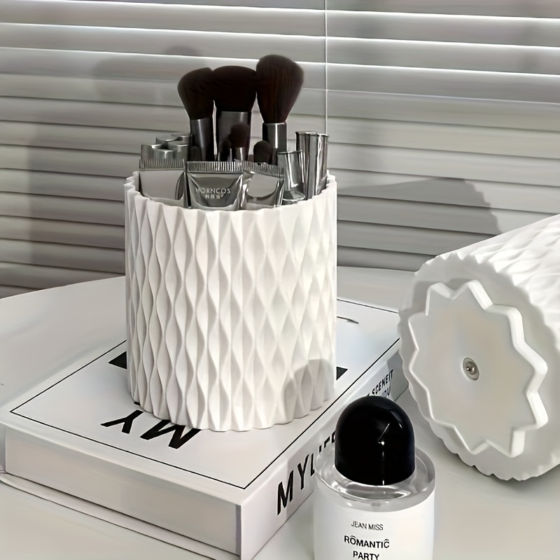 سطح المكتب 360 الدورية صندوق ت - مراجعة Blush Brush Kabuki وسعره