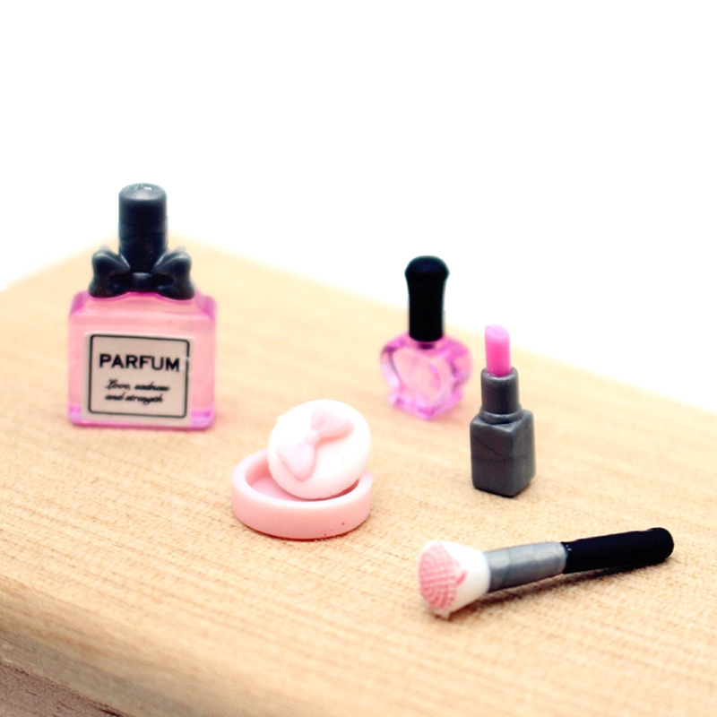 مجموعة واحدة من إكسسوارات ديكو - مراجعة Blush Brush Kabuki وسعره