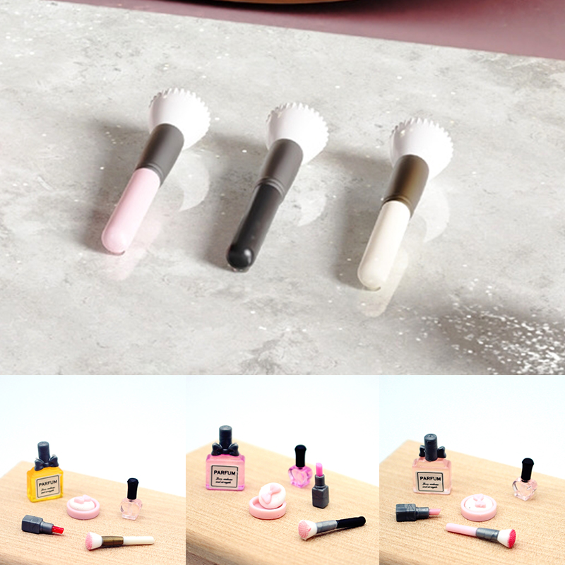 مجموعة واحدة من إكسسوارات ديكو - مراجعة Blush Brush Kabuki وسعره